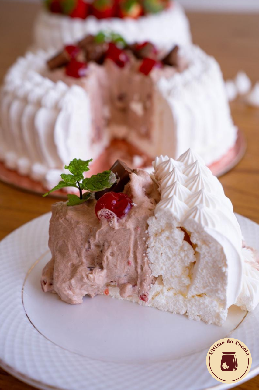 02 Pavlova Floresta Negra.png