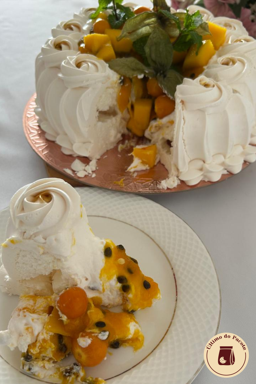 03 Pavlova Frutas Amarelas.png